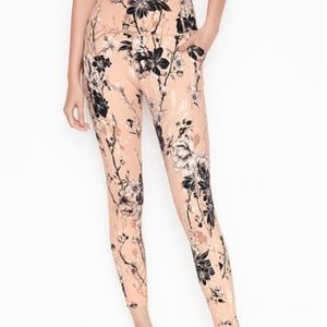 Victoria Secret Pink Lois Black and Pink Floral Cropped Leggings Size 4